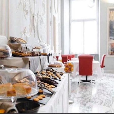 De Ville Guest House Генуа Екстериор снимка