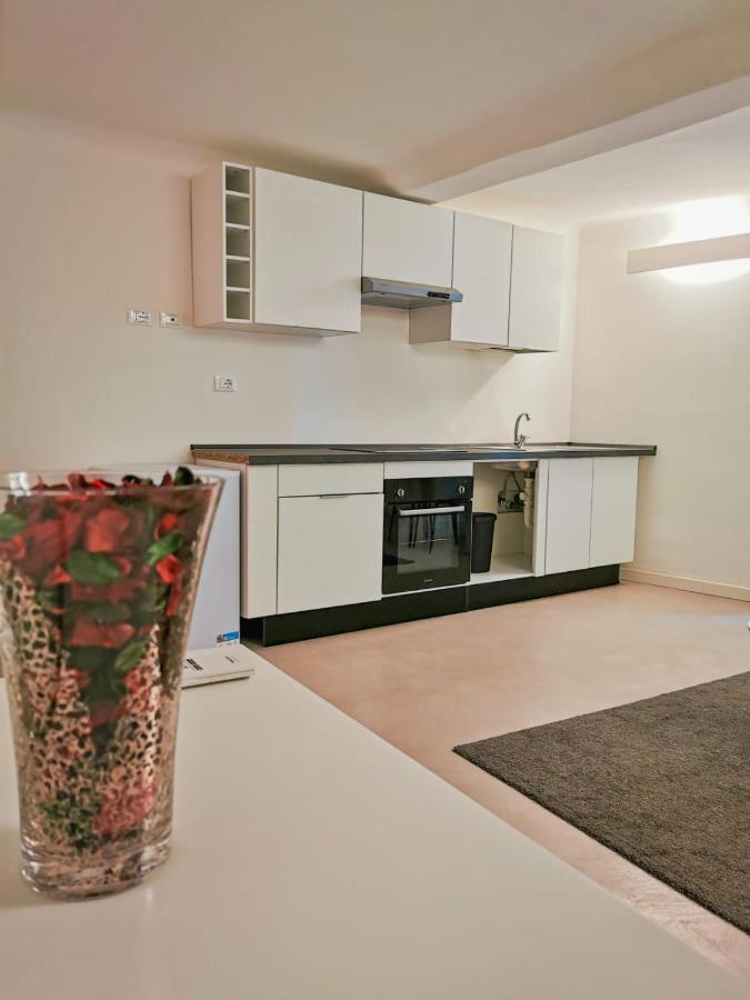 De Ville Guest House Генуа Екстериор снимка